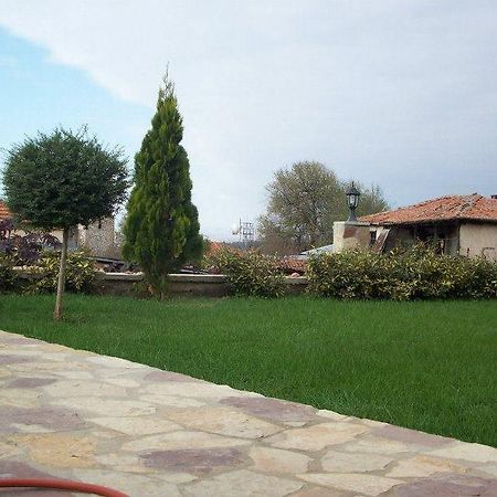 Guesthouse Evi Maria Angistron Exterior photo